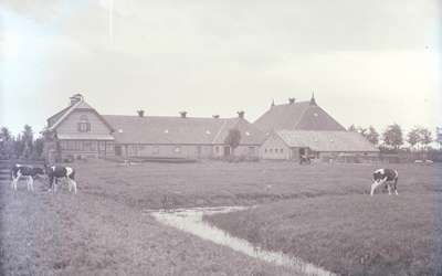 fig 41 pleats met stal_website fig 41 pleats met stal_website